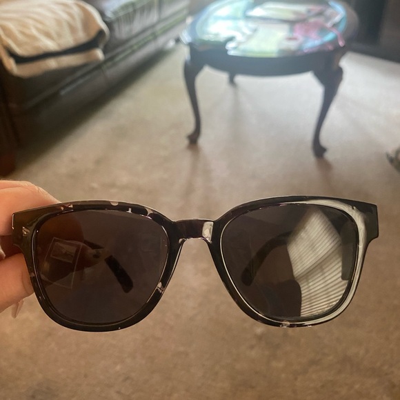 Brand new Amalfi sunglasses from Island Sunglass Club! - Picture 3 of 5